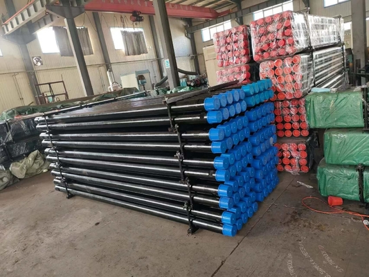 Tubo de perforación de pozo de agua OD 114 mm 4 1/2 &quot;Rosca Remet Negro