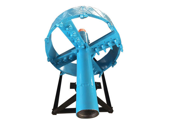 API 168m m OD. Exprimidor de acero estriado negro 1800m m del cortador de la mosca del carburo